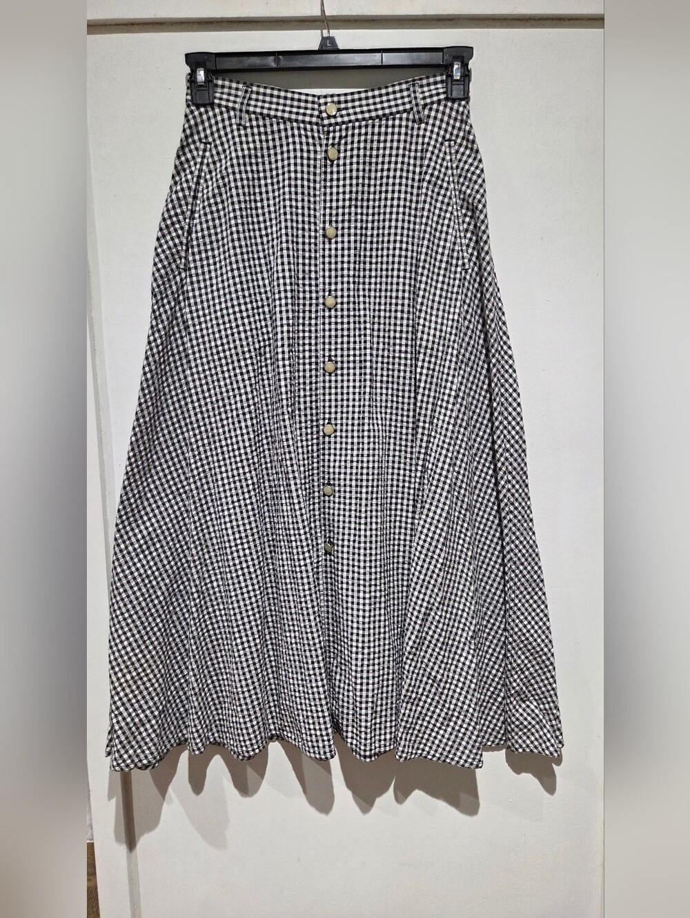 Vtg Button-Front Black and White Gingham Midi Skirt - Picture 3 of 9